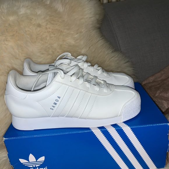 All white Adidas Samoa shoes - Picture 6 of 8